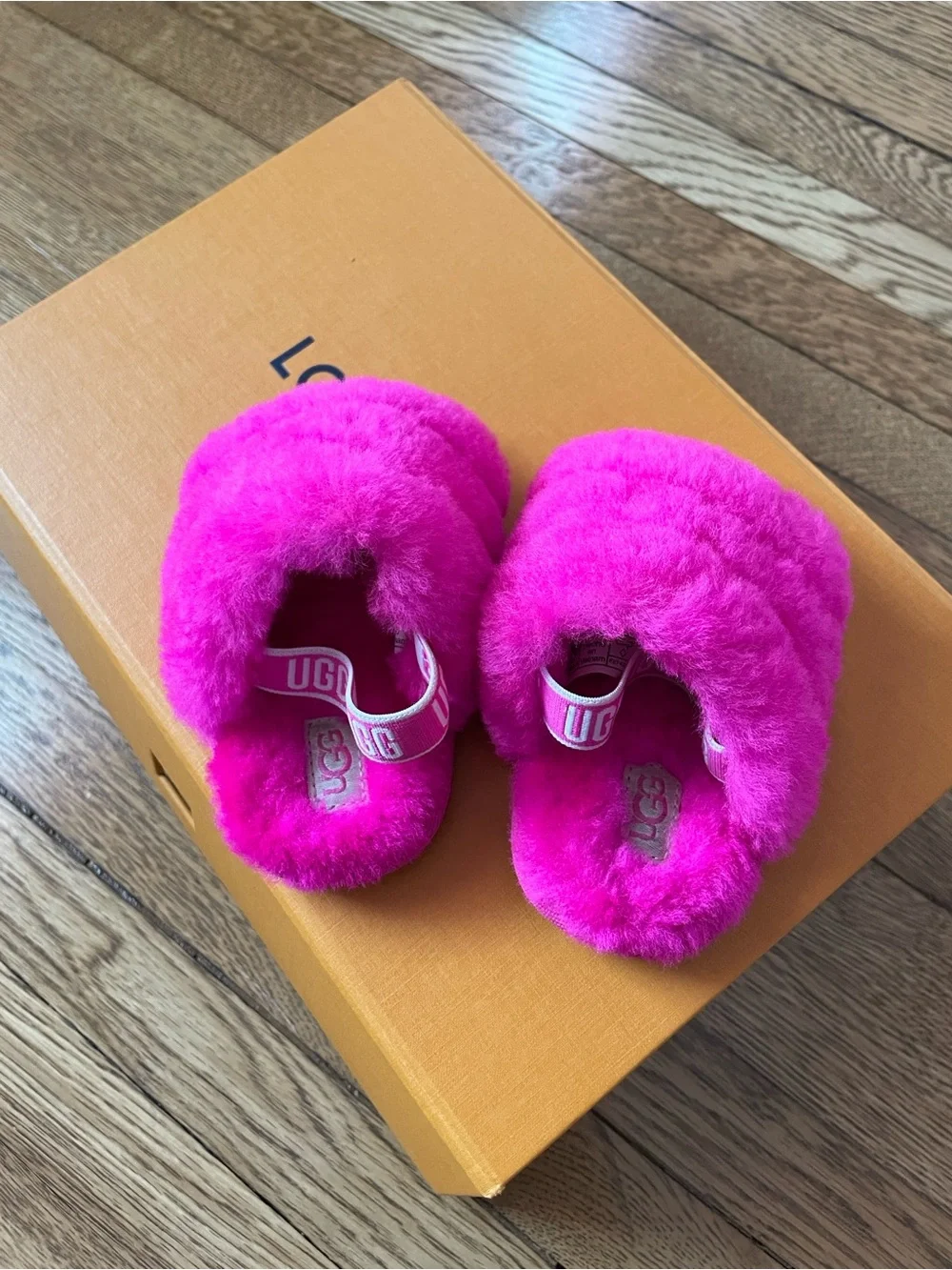 UGG Kids' Fluff Yeah Slide - Bright Pink toddler size 4/5